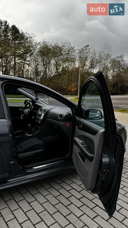 Хэтчбек Ford Focus 2010 в Львове фото 5 Хэтчбек Ford Focus 2010 в Львове