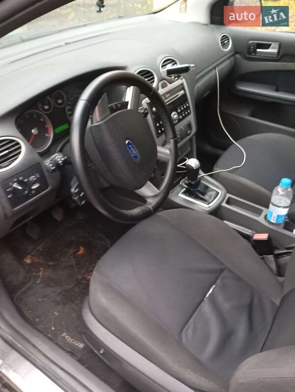 Хэтчбек Ford Focus 2006 в Киеве фото 4 Хэтчбек Ford Focus 2006 в Киеве