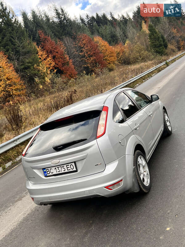 Хетчбек Ford Focus 2008 в Східниці