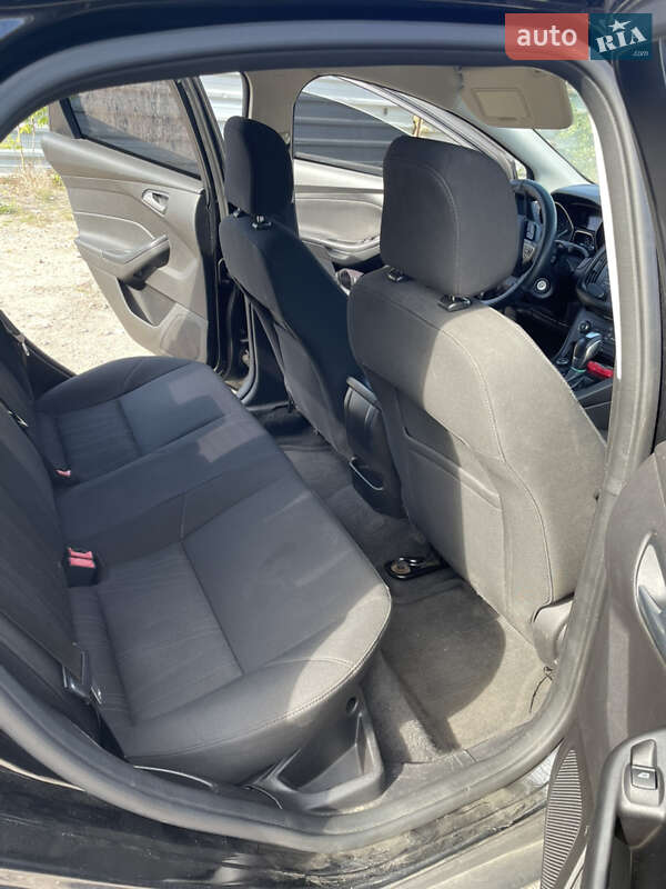 Седан Ford Focus 2015 в Днепре фото 6 Седан Ford Focus 2015 в Днепре