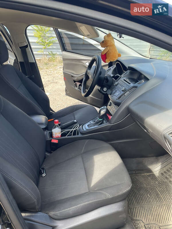 Седан Ford Focus 2015 в Днепре фото 7 Седан Ford Focus 2015 в Днепре