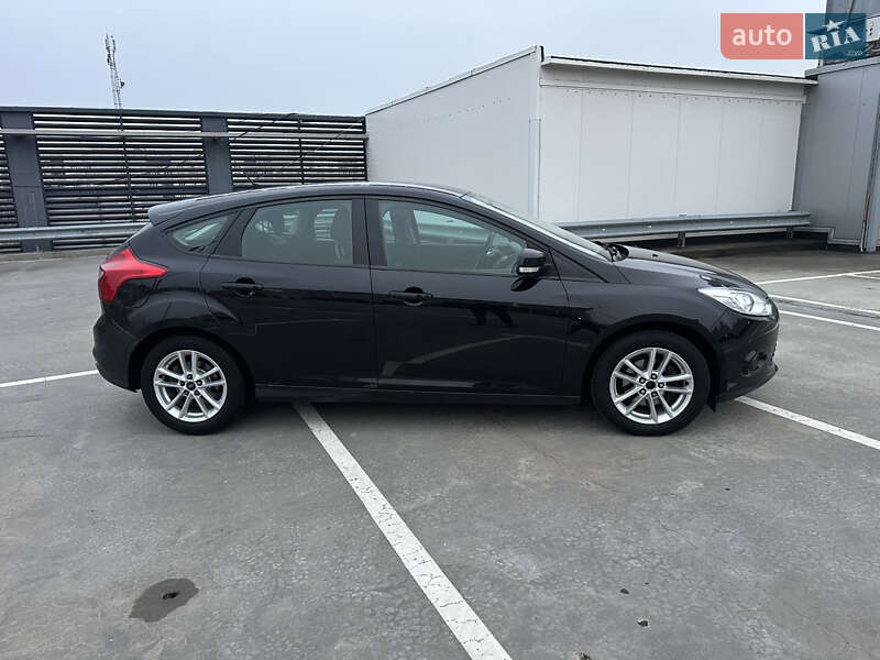 Хэтчбек Ford Focus 2012 в Киеве