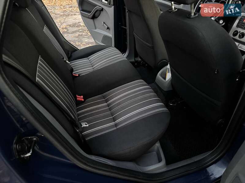 Универсал Ford Focus 2010 в Житомире фото 17 Универсал Ford Focus 2010 в Житомире