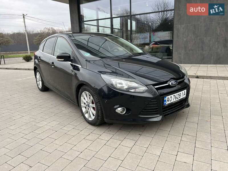 Хэтчбек Ford Focus 2012 в Мукачево