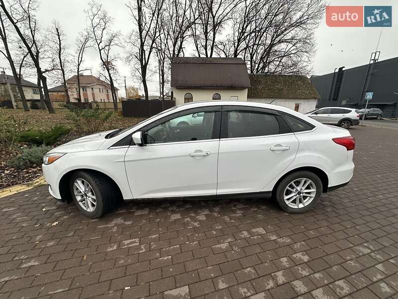 Седан Ford Focus 2017 в Петропавлівській Борщагівці