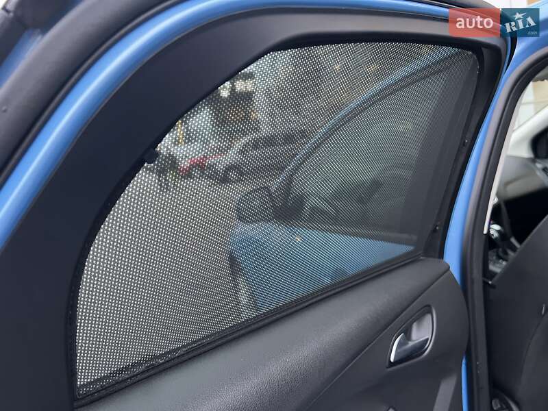 Хэтчбек Ford Focus 2016 в Киеве