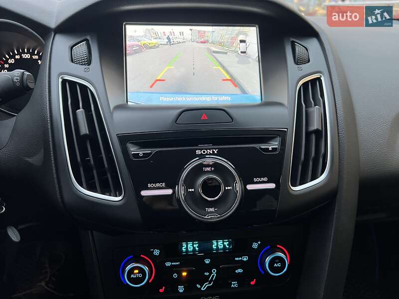 Хэтчбек Ford Focus 2016 в Киеве