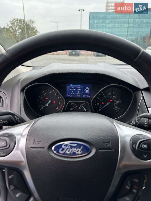 Хэтчбек Ford Focus 2013 в Киеве фото 12 Хэтчбек Ford Focus 2013 в Киеве