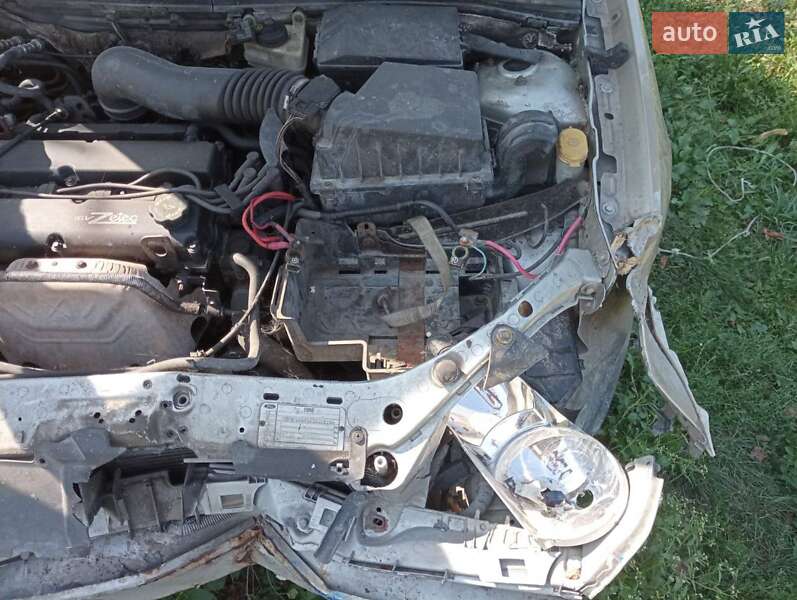 Седан Ford Focus 2002 в Коломиї