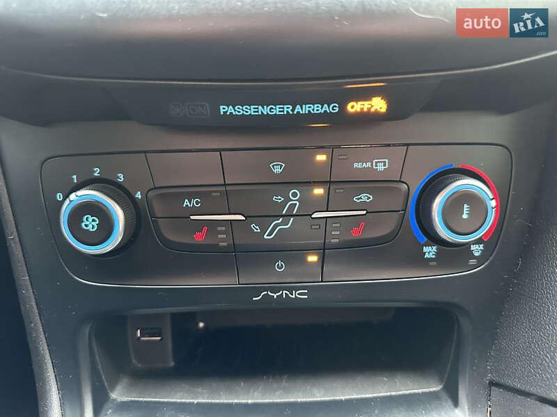 Седан Ford Focus 2016 в Коломиї