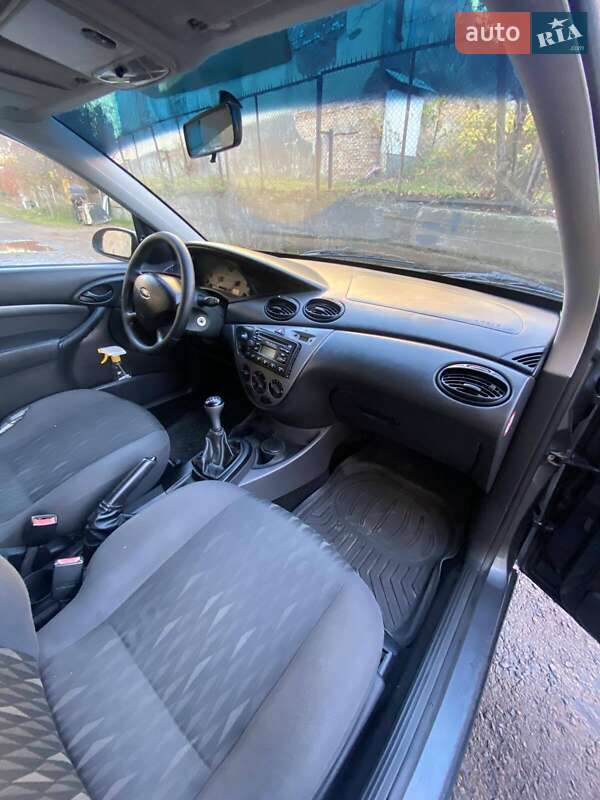 Хэтчбек Ford Focus 2002 в Львове