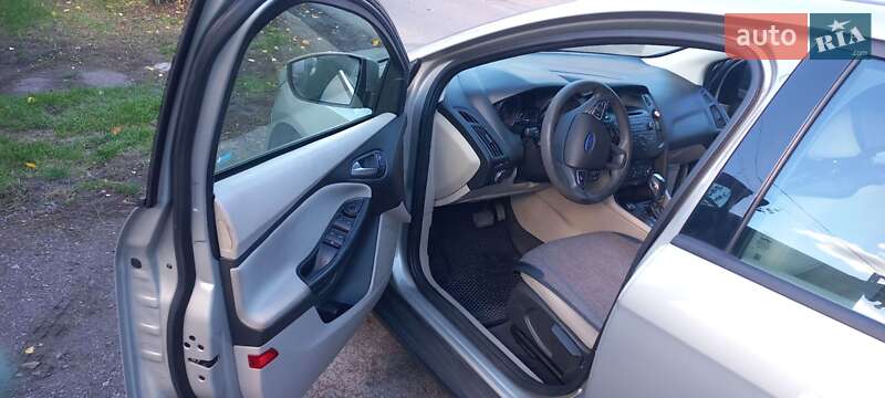 Седан Ford Focus 2015 в Черкасах фото 6 Седан Ford Focus 2015 в Черкасах