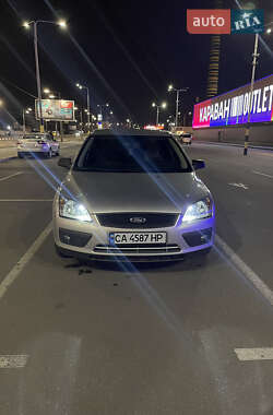 Седан Ford Focus 2006 в Киеве