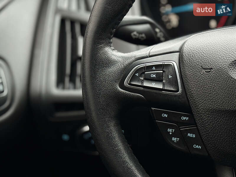Седан Ford Focus 2017 в Дніпрі фото 22 Седан Ford Focus 2017 в Дніпрі