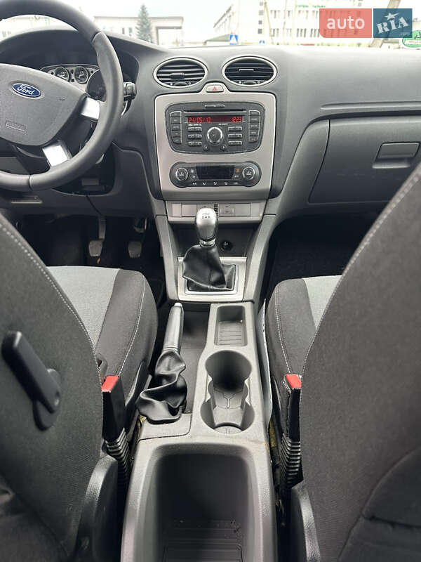 Универсал Ford Focus 2010 в Львове