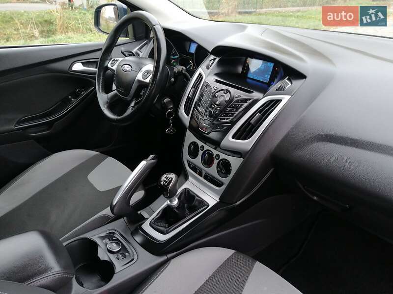 Универсал Ford Focus 2012 в Ровно фото 34 Универсал Ford Focus 2012 в Ровно