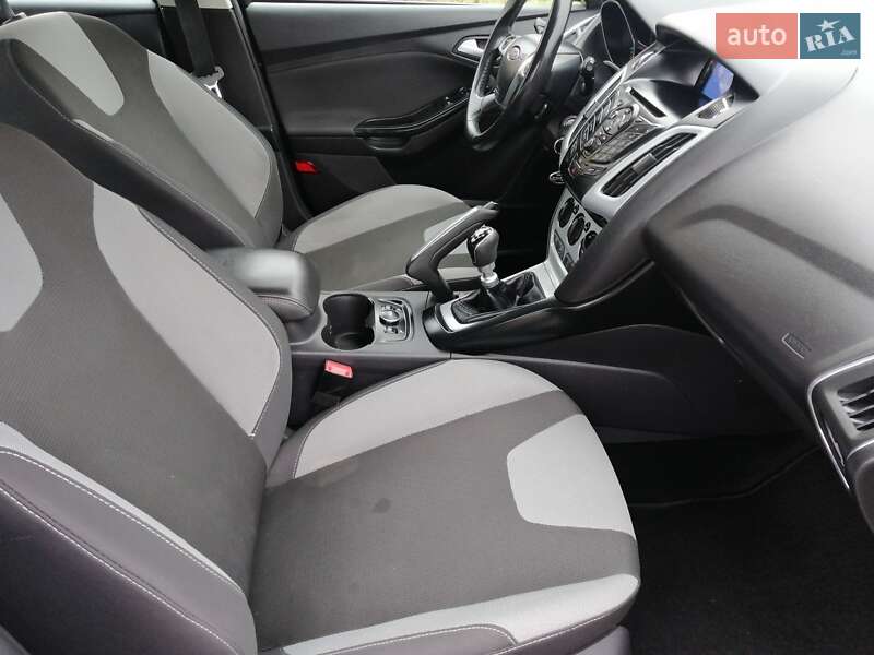Универсал Ford Focus 2012 в Ровно фото 42 Универсал Ford Focus 2012 в Ровно