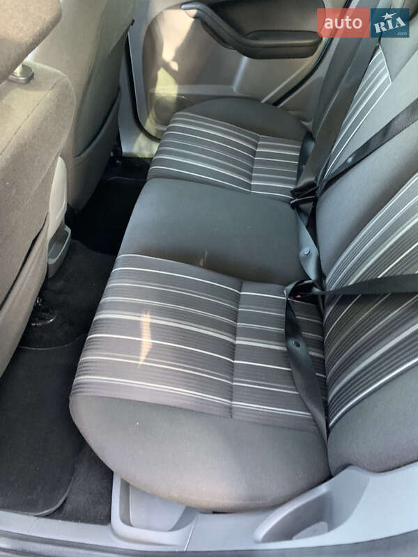 Універсал Ford Focus 2008 в Рівному фото 24 Універсал Ford Focus 2008 в Рівному