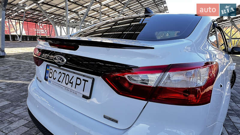 Седан Ford Focus 2013 в Винниках