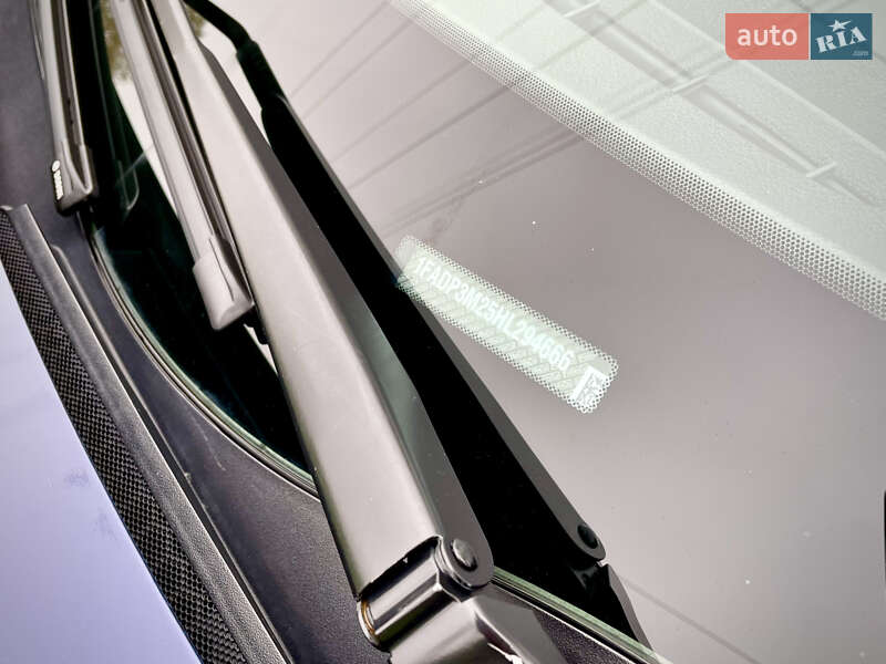 Хэтчбек Ford Focus 2017 в Киеве