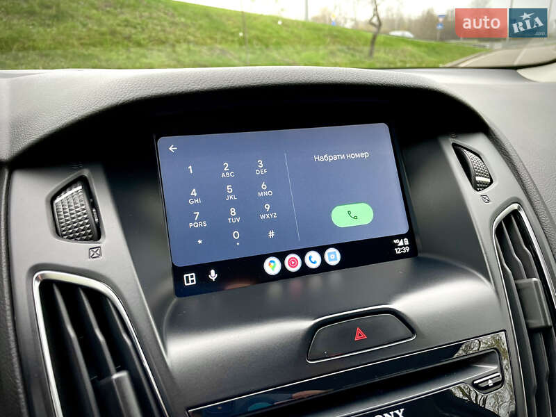 Хэтчбек Ford Focus 2017 в Киеве