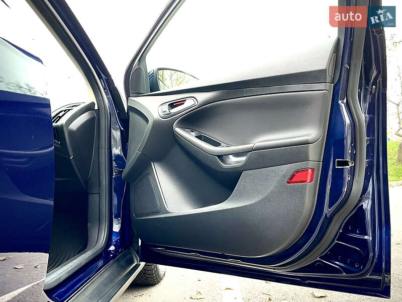 Хэтчбек Ford Focus 2017 в Киеве