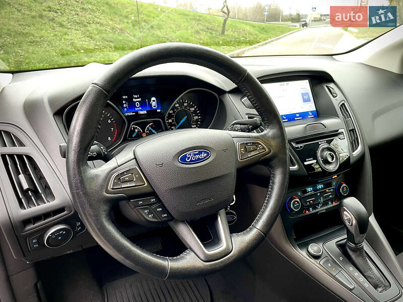 Хэтчбек Ford Focus 2017 в Киеве