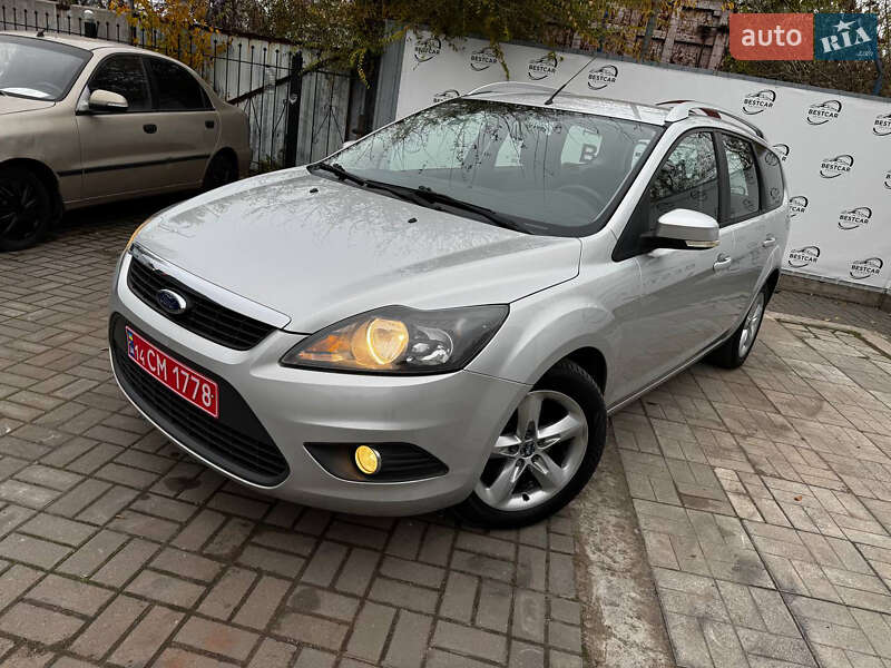 Ford Focus 2010 Ford Focus 2010