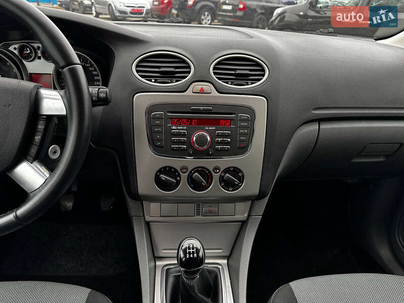 Універсал Ford Focus 2010 в Дніпрі