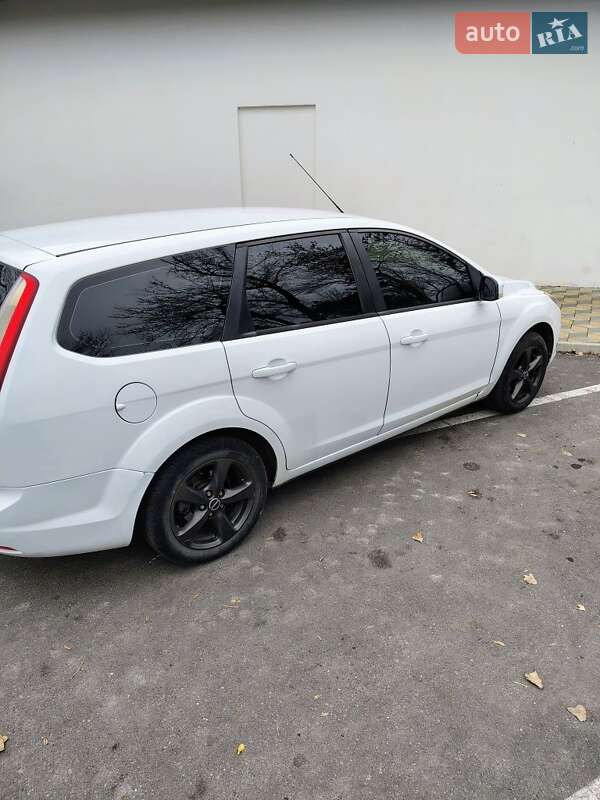 Універсал Ford Focus 2010 в Олександрії фото Універсал Ford Focus 2010 в Олександрії