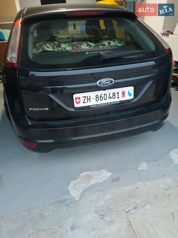 Седан Ford Focus 2010 в Сторожинці