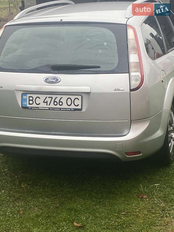 Универсал Ford Focus 2010 в Новом Ярычеве