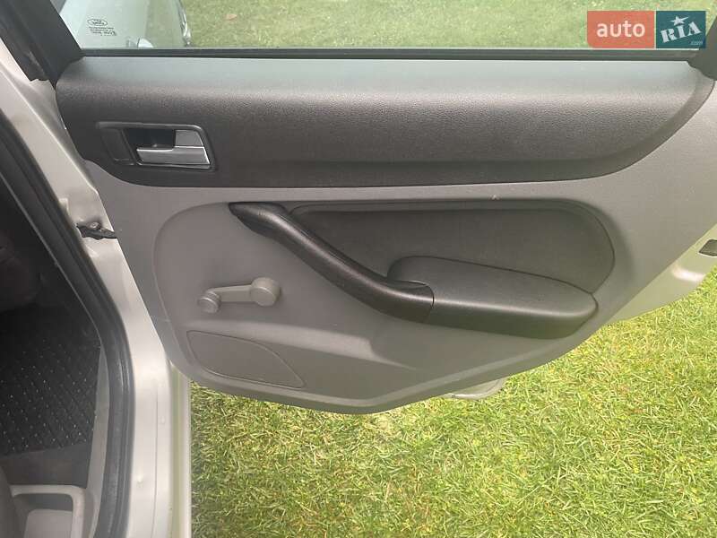 Универсал Ford Focus 2010 в Новом Ярычеве