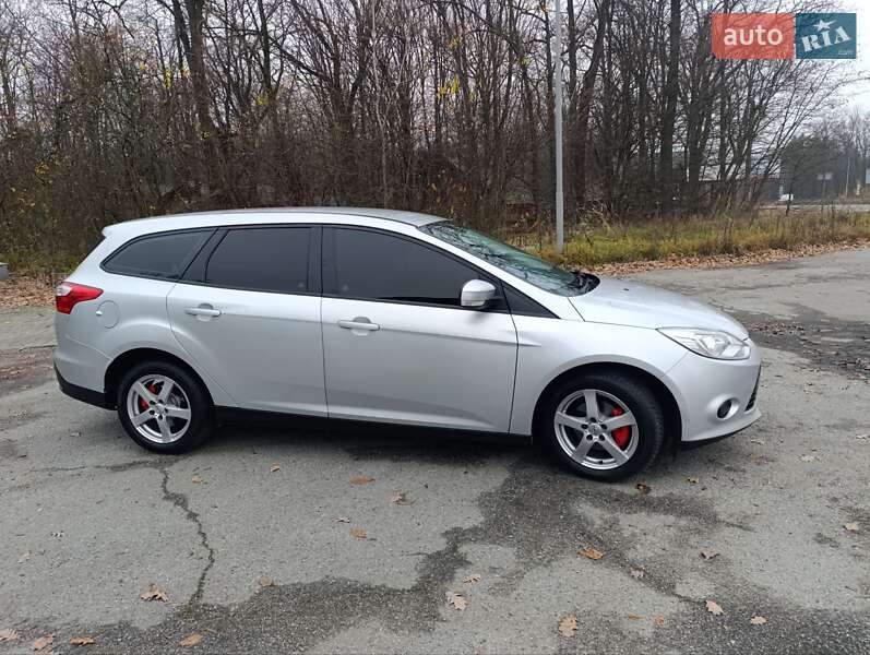 Универсал Ford Focus 2011 в Житомире фото 26 Универсал Ford Focus 2011 в Житомире