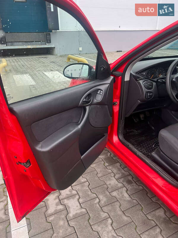 Хетчбек Ford Focus 2003 в Львові