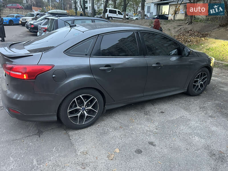 Седан Ford Focus 2015 в Києві фото 2 Седан Ford Focus 2015 в Києві