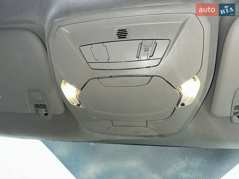 Седан Ford Focus 2017 в Львове