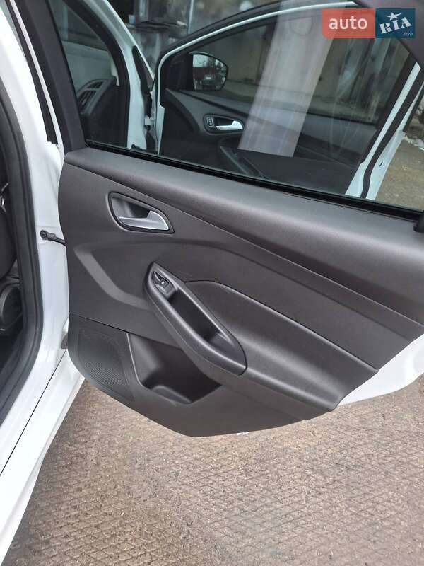 Седан Ford Focus 2015 в Николаеве