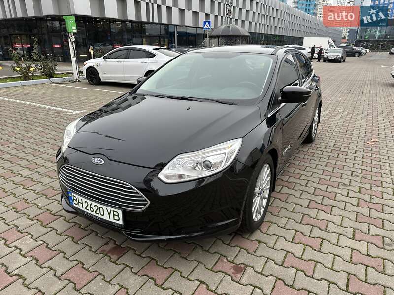 Хэтчбек Ford Focus 2013 в Одессе фото 3 Хэтчбек Ford Focus 2013 в Одессе