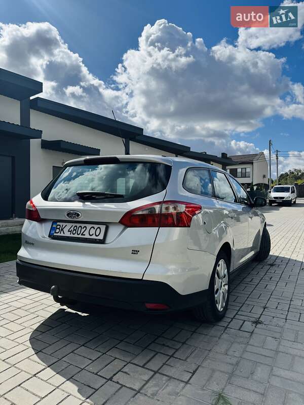 Универсал Ford Focus 2014 в Ровно фото 9 Универсал Ford Focus 2014 в Ровно