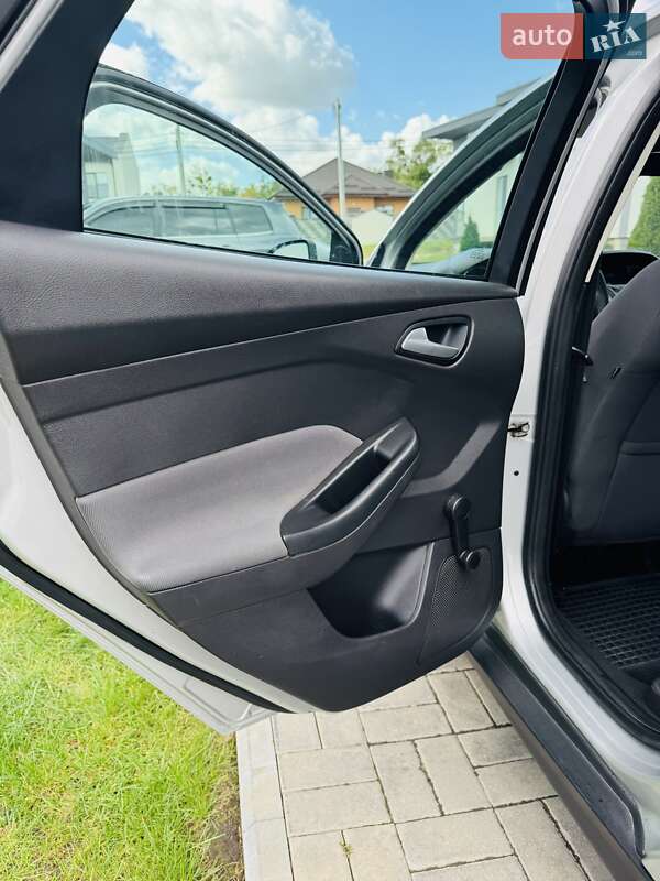 Универсал Ford Focus 2014 в Ровно фото 19 Универсал Ford Focus 2014 в Ровно
