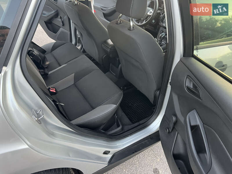 Седан Ford Focus 2012 в Запорожье фото 23 Седан Ford Focus 2012 в Запорожье