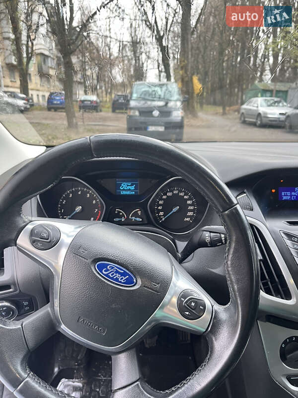 Седан Ford Focus 2011 в Києві фото 13 Седан Ford Focus 2011 в Києві