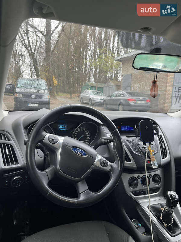 Седан Ford Focus 2011 в Києві фото 14 Седан Ford Focus 2011 в Києві