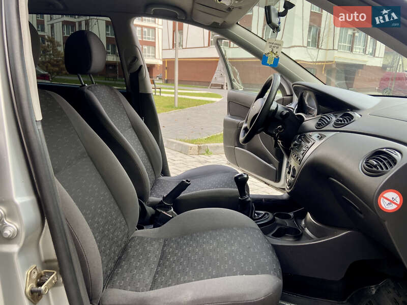 Універсал Ford Focus 2003 в Івано-Франківську