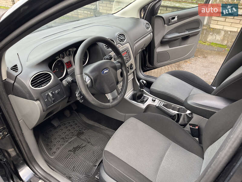 Хетчбек Ford Focus 2010 в Житомирі