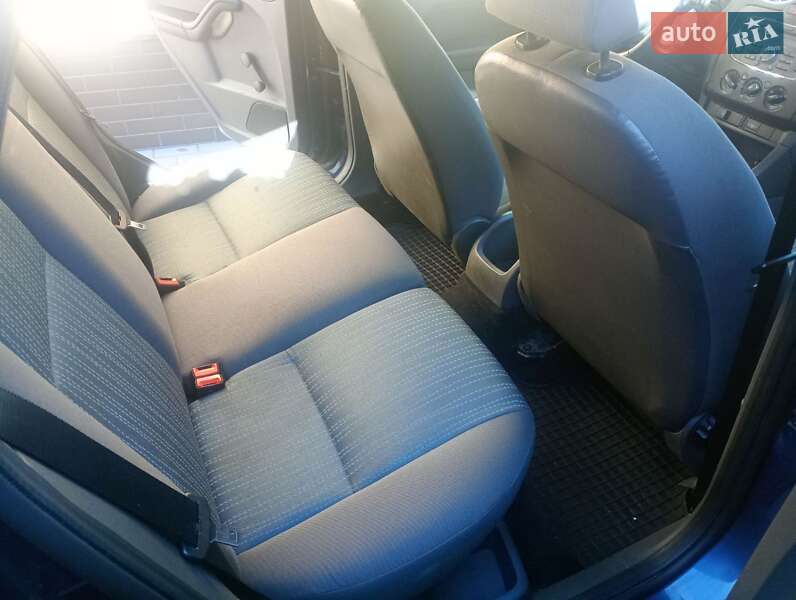Універсал Ford Focus 2007 в Чернігові фото 19 Універсал Ford Focus 2007 в Чернігові