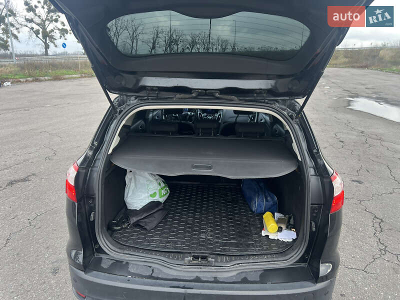 Универсал Ford Focus 2014 в Киеве фото 18 Универсал Ford Focus 2014 в Киеве
