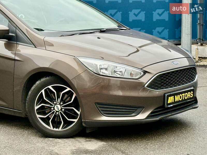 Хэтчбек Ford Focus 2017 в Киеве