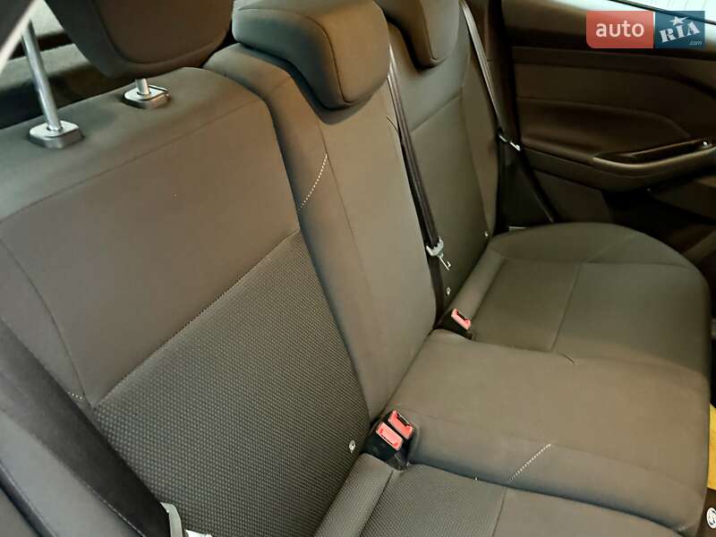 Хэтчбек Ford Focus 2017 в Киеве